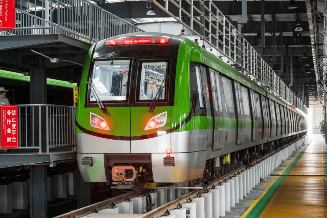 线多条城市轨道交通项目开通运营九游会J9中车造地铁列车密集下(图6)