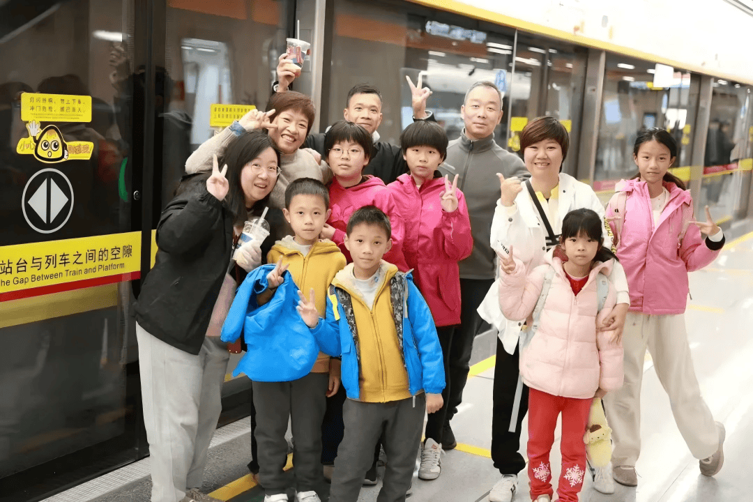 线多条城市轨道交通项目开通运营九游会J9中车造地铁列车密集下(图13)