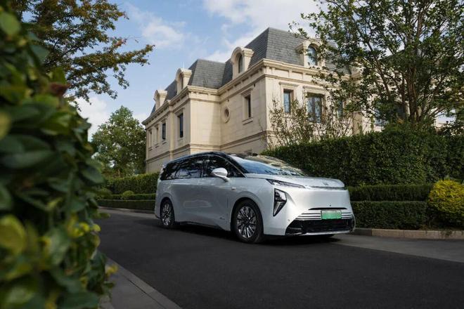 家上市4399万起焕新MPV豪华j9九游会真人第一品牌别克至境世(图13)