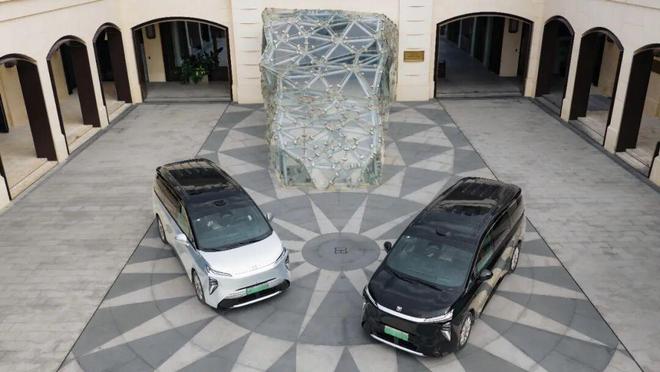 家上市4399万起焕新MPV豪华j9九游会真人第一品牌别克至境世(图19)